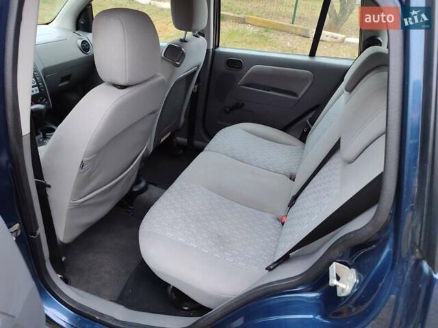 Синій Форд Фьюжен, об'ємом двигуна 1.6 л та пробігом 159 тис. км за 4500 $, фото 7 на Automoto.ua