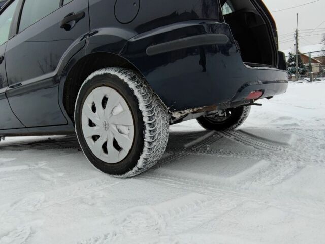 Синий Форд Фьюжн, объемом двигателя 1.4 л и пробегом 250 тыс. км за 1700 $, фото 6 на Automoto.ua