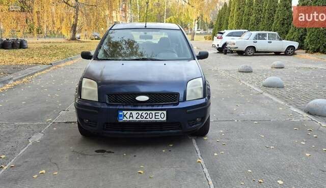 Синий Форд Фьюжн, объемом двигателя 1.6 л и пробегом 158 тыс. км за 4000 $, фото 8 на Automoto.ua