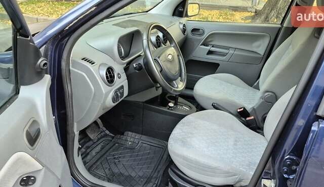 Синий Форд Фьюжн, объемом двигателя 1.6 л и пробегом 158 тыс. км за 4000 $, фото 9 на Automoto.ua