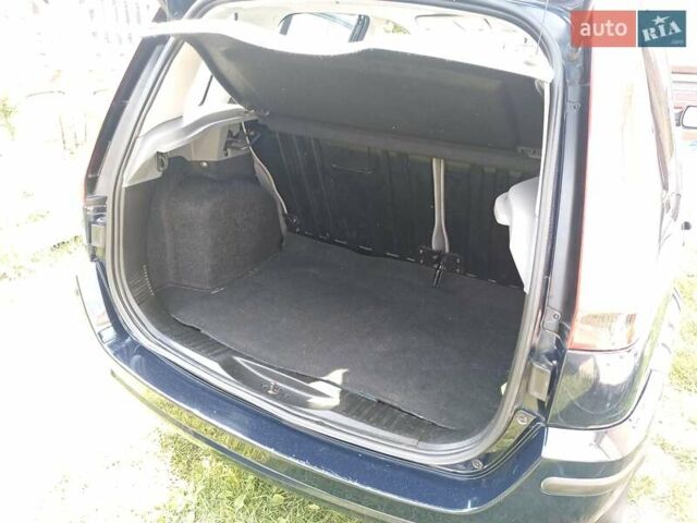 Синій Форд Фьюжен, об'ємом двигуна 1.39 л та пробігом 185 тис. км за 4300 $, фото 14 на Automoto.ua