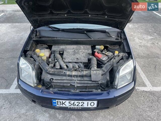 Синій Форд Фьюжен, об'ємом двигуна 1.4 л та пробігом 102 тис. км за 4250 $, фото 9 на Automoto.ua