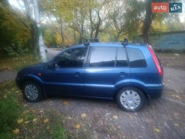 Синій Форд Фьюжен, об'ємом двигуна 1.4 л та пробігом 306 тис. км за 4600 $, фото 1 на Automoto.ua