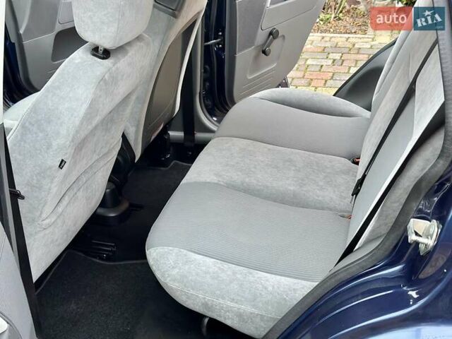 Синий Форд Фьюжн, объемом двигателя 0 л и пробегом 235 тыс. км за 5699 $, фото 30 на Automoto.ua