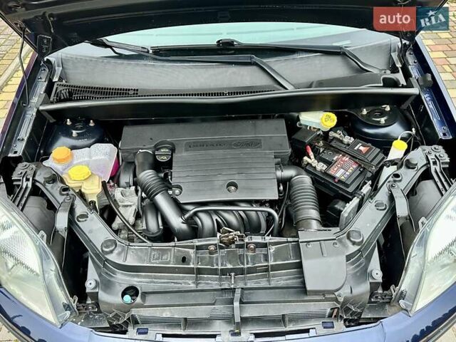 Синий Форд Фьюжн, объемом двигателя 0 л и пробегом 235 тыс. км за 5699 $, фото 37 на Automoto.ua