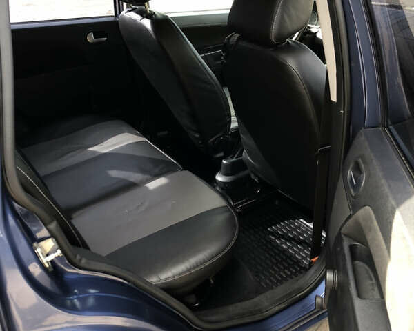Синій Форд Фьюжен, об'ємом двигуна 1.6 л та пробігом 326 тис. км за 4500 $, фото 9 на Automoto.ua