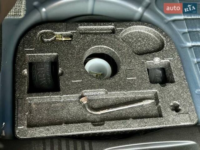 Синий Форд Фьюжн, объемом двигателя 0 л и пробегом 235 тыс. км за 5699 $, фото 34 на Automoto.ua