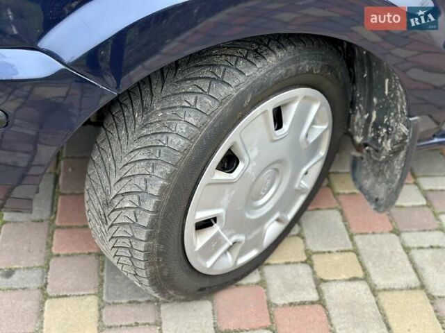 Синий Форд Фьюжн, объемом двигателя 0 л и пробегом 235 тыс. км за 5699 $, фото 40 на Automoto.ua