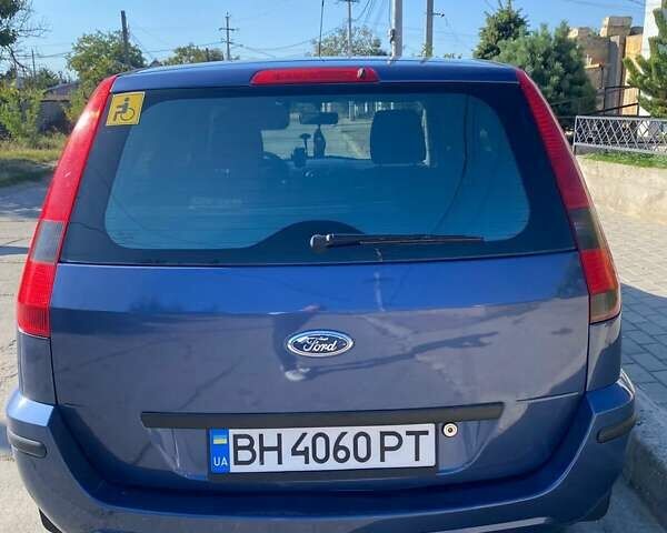 Синій Форд Фьюжен, об'ємом двигуна 1.6 л та пробігом 180 тис. км за 5000 $, фото 1 на Automoto.ua