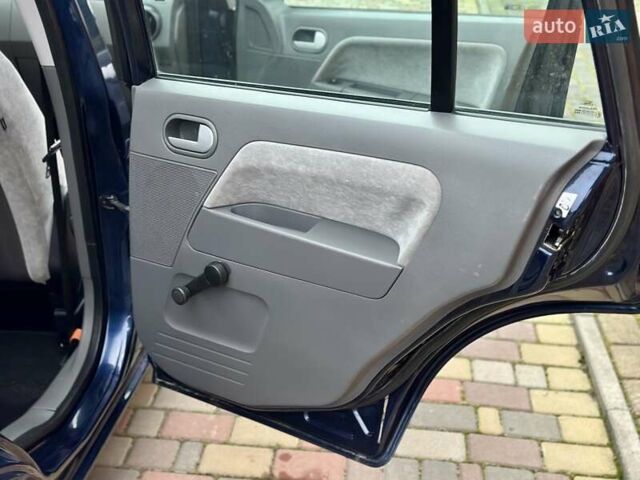 Синий Форд Фьюжн, объемом двигателя 0 л и пробегом 235 тыс. км за 5699 $, фото 31 на Automoto.ua