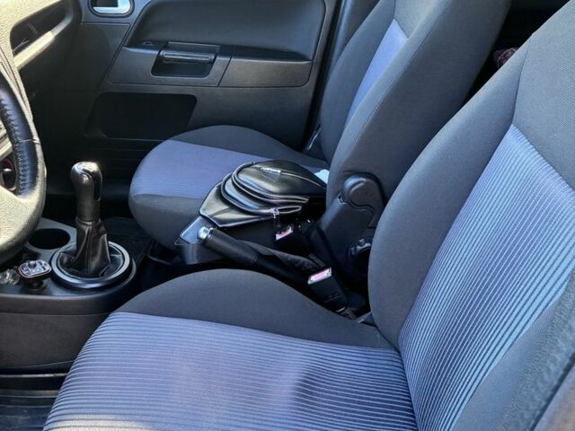 Синий Форд Фьюжн, объемом двигателя 1.4 л и пробегом 192 тыс. км за 5000 $, фото 6 на Automoto.ua