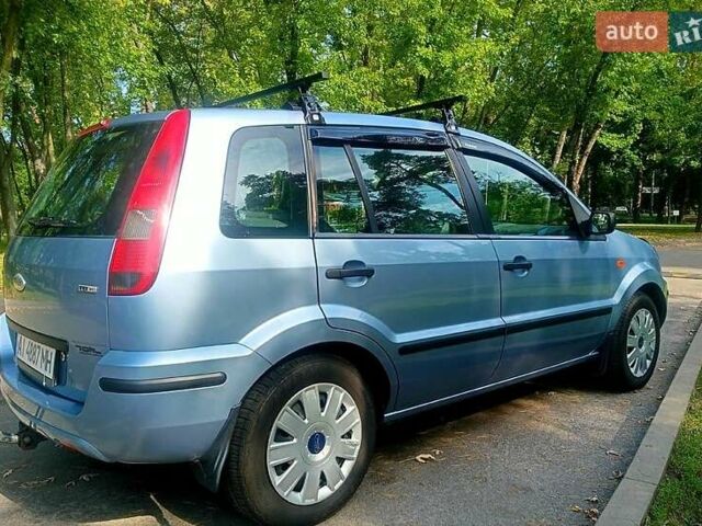 Синій Форд Фьюжен, об'ємом двигуна 1.6 л та пробігом 333 тис. км за 6200 $, фото 1 на Automoto.ua