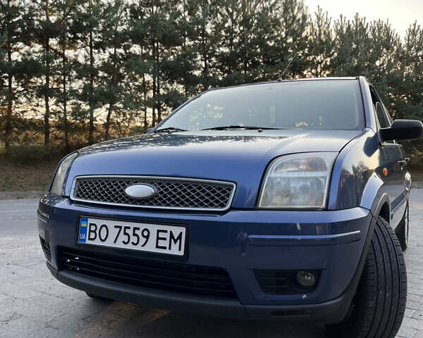 Синий Форд Фьюжн, объемом двигателя 1.6 л и пробегом 269 тыс. км за 6150 $, фото 3 на Automoto.ua