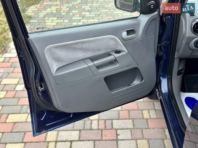 Синий Форд Фьюжн, объемом двигателя 0 л и пробегом 235 тыс. км за 5699 $, фото 16 на Automoto.ua