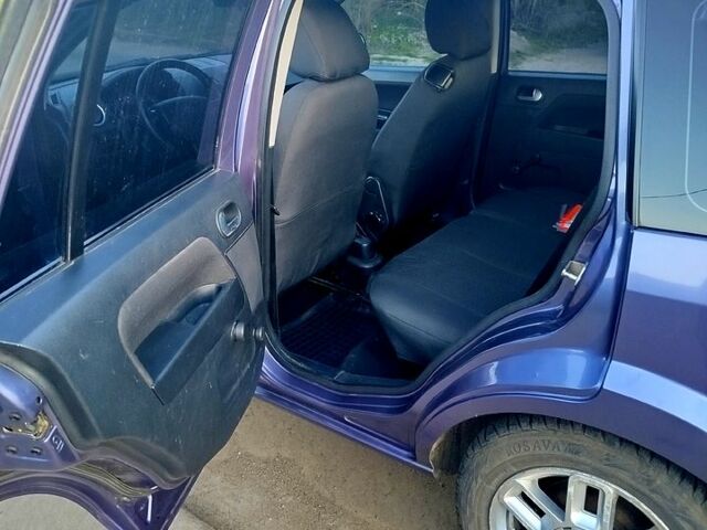 Синій Форд Фьюжен, об'ємом двигуна 1.4 л та пробігом 168 тис. км за 4700 $, фото 8 на Automoto.ua