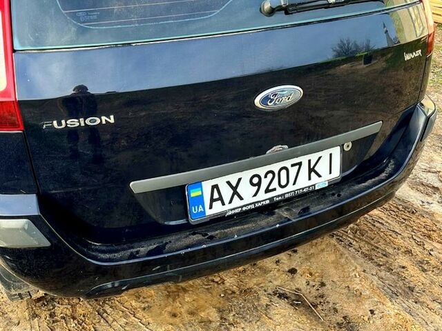 Синий Форд Фьюжн, объемом двигателя 1.2 л и пробегом 180 тыс. км за 3300 $, фото 3 на Automoto.ua