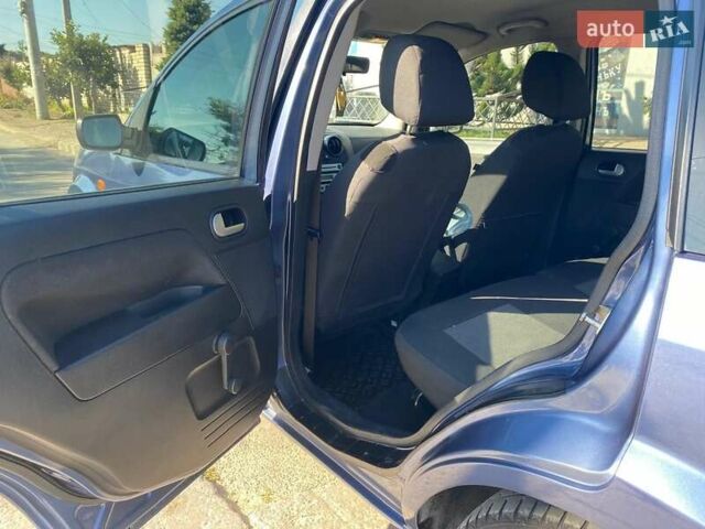 Синій Форд Фьюжен, об'ємом двигуна 1.6 л та пробігом 180 тис. км за 5000 $, фото 13 на Automoto.ua