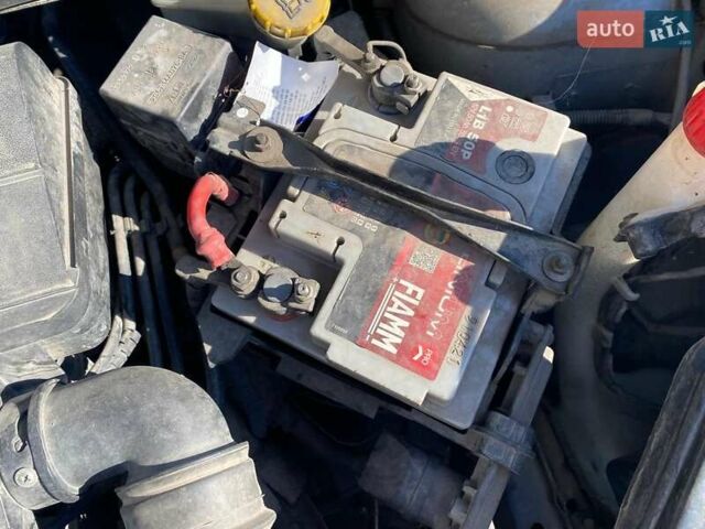 Синій Форд Фьюжен, об'ємом двигуна 1.6 л та пробігом 180 тис. км за 5000 $, фото 17 на Automoto.ua
