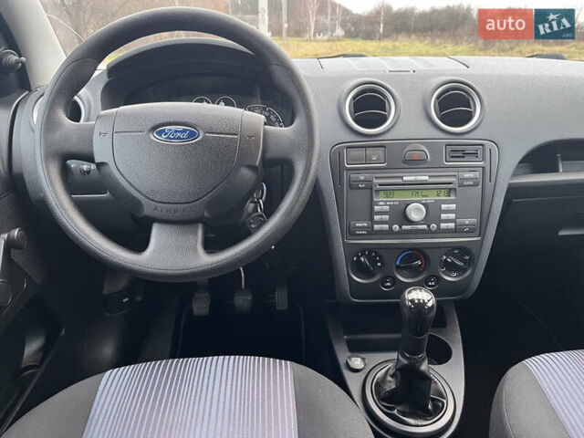 Синий Форд Фьюжн, объемом двигателя 1.6 л и пробегом 184 тыс. км за 4599 $, фото 31 на Automoto.ua