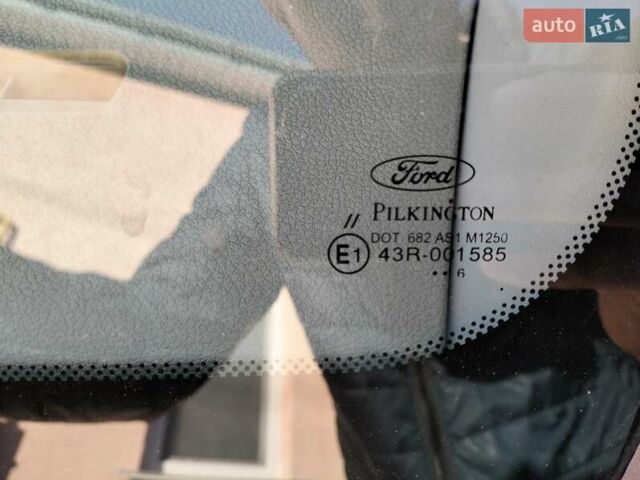 Синій Форд Фьюжен, об'ємом двигуна 1.39 л та пробігом 175 тис. км за 3950 $, фото 11 на Automoto.ua