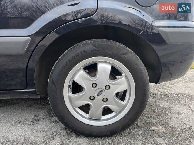 Синий Форд Фьюжн, объемом двигателя 1.6 л и пробегом 184 тыс. км за 4599 $, фото 13 на Automoto.ua