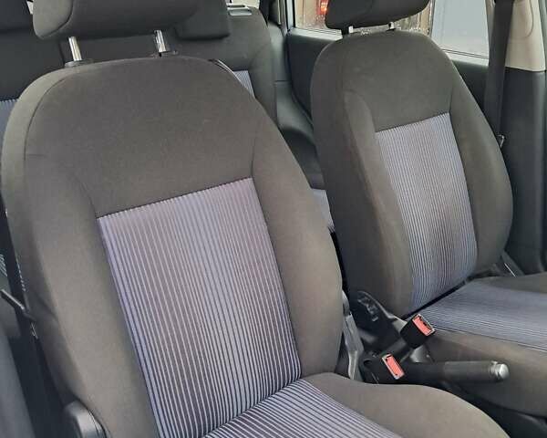 Синий Форд Фьюжн, объемом двигателя 1.4 л и пробегом 215 тыс. км за 4770 $, фото 17 на Automoto.ua