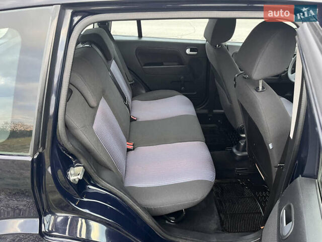 Синий Форд Фьюжн, объемом двигателя 1.6 л и пробегом 184 тыс. км за 4599 $, фото 29 на Automoto.ua