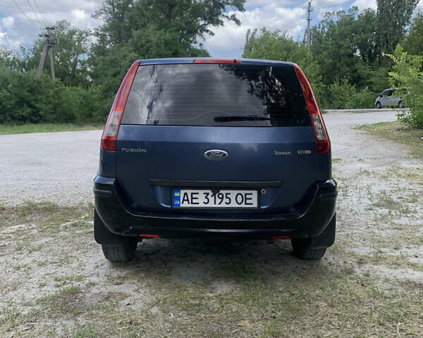 Синий Форд Фьюжн, объемом двигателя 1.4 л и пробегом 244 тыс. км за 4200 $, фото 1 на Automoto.ua