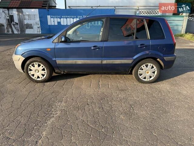 Синий Форд Фьюжн, объемом двигателя 1.6 л и пробегом 314 тыс. км за 5400 $, фото 5 на Automoto.ua