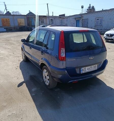 Синий Форд Фьюжн, объемом двигателя 1.6 л и пробегом 147 тыс. км за 5100 $, фото 2 на Automoto.ua