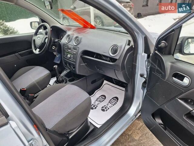 Синий Форд Фьюжн, объемом двигателя 1.4 л и пробегом 119 тыс. км за 4750 $, фото 47 на Automoto.ua