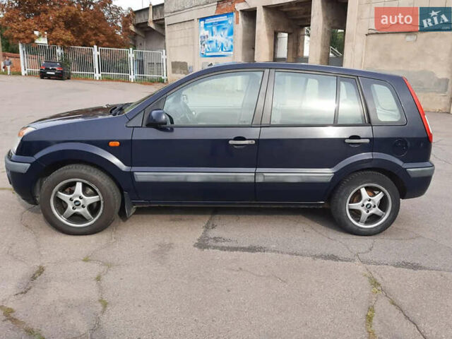 Синій Форд Фьюжен, об'ємом двигуна 1.39 л та пробігом 175 тис. км за 3950 $, фото 1 на Automoto.ua