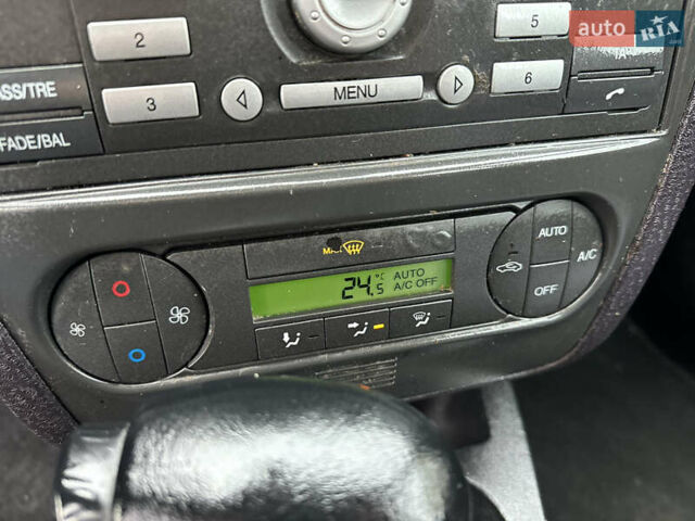 Форд Фьюжен 2006 у Чернігові на Automoto.ua Синій Форд Фьюжен, об'ємом двигуна 1.6 л та пробігом 18 тис. км за 6500 $, фото 16 на Automoto.ua