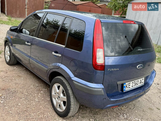 Синій Форд Фьюжен, об'ємом двигуна 1.6 л та пробігом 210 тис. км за 4800 $, фото 7 на Automoto.ua