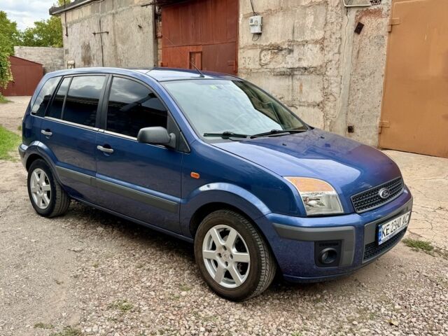 Синій Форд Фьюжен, об'ємом двигуна 1.6 л та пробігом 210 тис. км за 4800 $, фото 3 на Automoto.ua