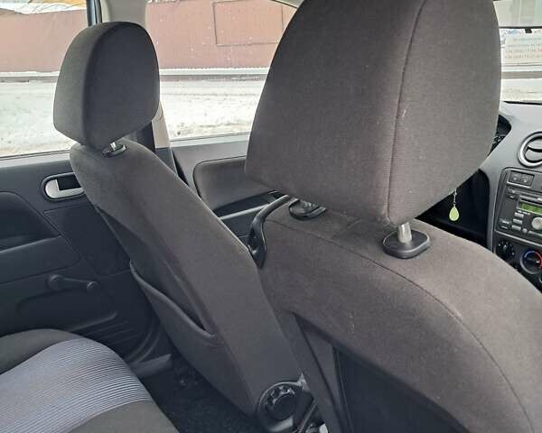 Синий Форд Фьюжн, объемом двигателя 1.4 л и пробегом 215 тыс. км за 4770 $, фото 15 на Automoto.ua