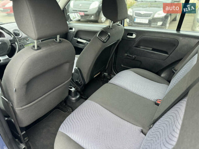 Форд Фьюжен 2006 у Чернігові на Automoto.ua Синій Форд Фьюжен, об'ємом двигуна 1.6 л та пробігом 18 тис. км за 6500 $, фото 11 на Automoto.ua