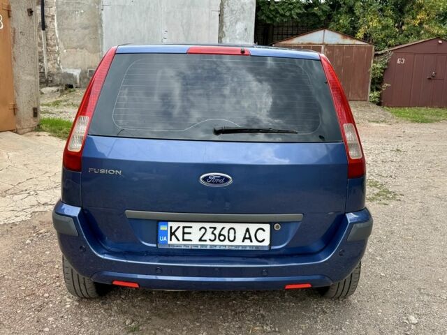 Синій Форд Фьюжен, об'ємом двигуна 1.6 л та пробігом 210 тис. км за 4800 $, фото 6 на Automoto.ua