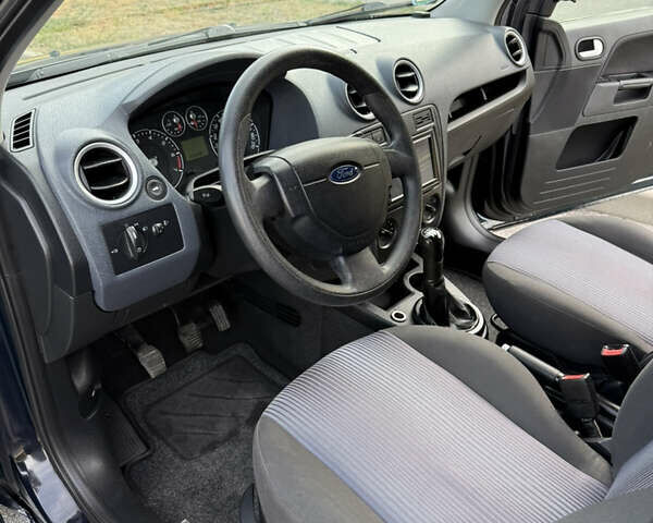 Синій Форд Фьюжен, об'ємом двигуна 1.39 л та пробігом 233 тис. км за 4650 $, фото 18 на Automoto.ua