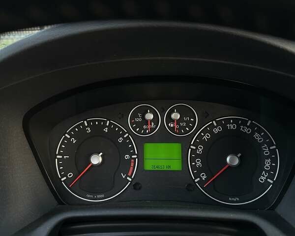 Синий Форд Фьюжн, объемом двигателя 1.6 л и пробегом 314 тыс. км за 5400 $, фото 17 на Automoto.ua