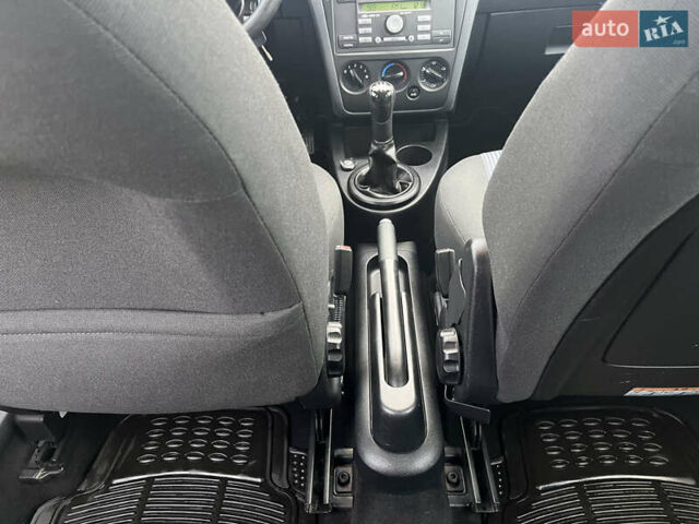 Синий Форд Фьюжн, объемом двигателя 1.6 л и пробегом 184 тыс. км за 4599 $, фото 32 на Automoto.ua