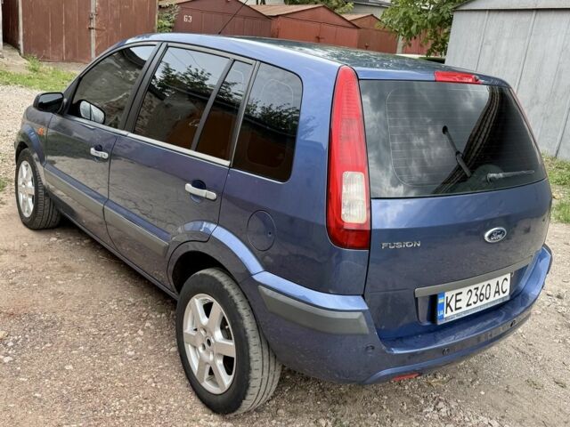 Синій Форд Фьюжен, об'ємом двигуна 1.6 л та пробігом 210 тис. км за 4800 $, фото 7 на Automoto.ua