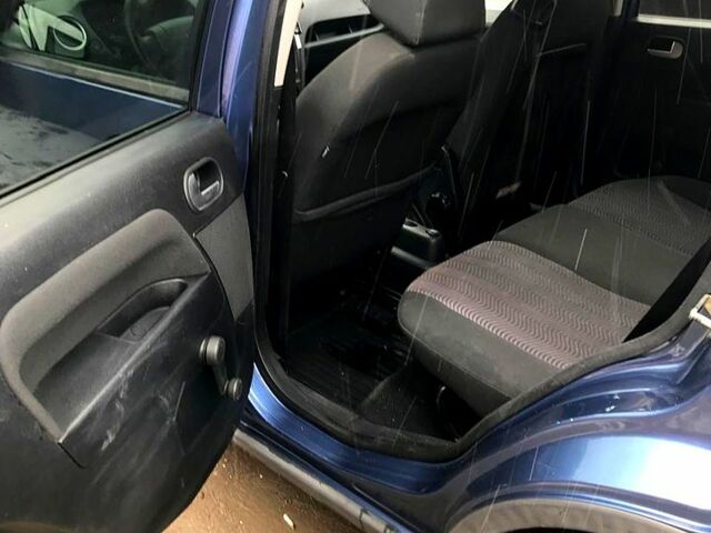 Синій Форд Фьюжен, об'ємом двигуна 14 л та пробігом 233 тис. км за 5400 $, фото 8 на Automoto.ua