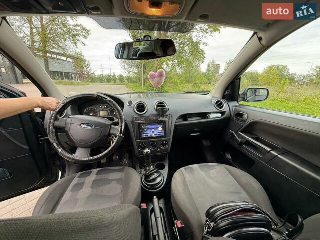 Синий Форд Фьюжн, объемом двигателя 1.4 л и пробегом 270 тыс. км за 4700 $, фото 4 на Automoto.ua