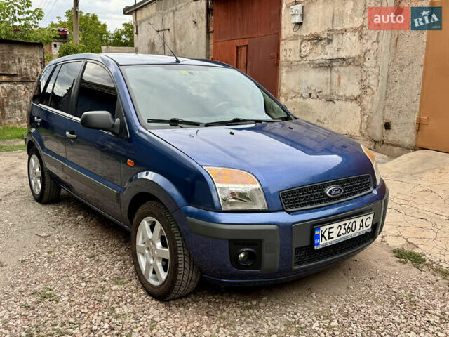 Синій Форд Фьюжен, об'ємом двигуна 1.6 л та пробігом 210 тис. км за 4800 $, фото 2 на Automoto.ua
