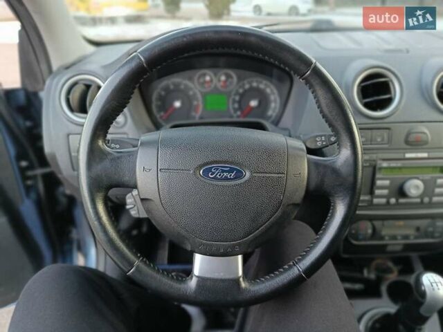 Синий Форд Фьюжн, объемом двигателя 1.4 л и пробегом 230 тыс. км за 4500 $, фото 12 на Automoto.ua