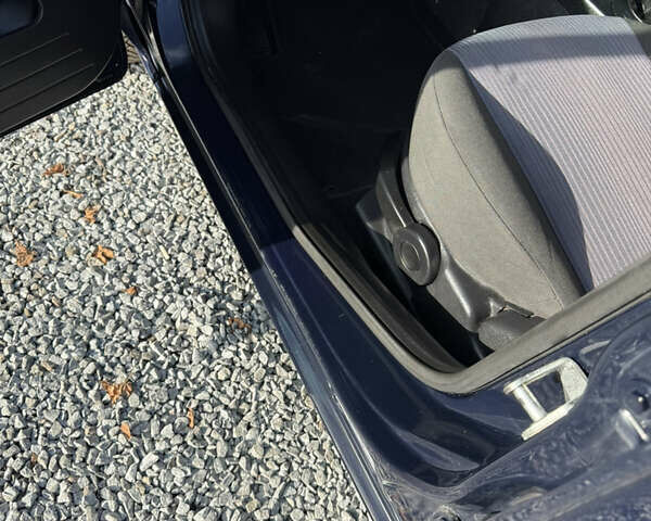 Синій Форд Фьюжен, об'ємом двигуна 1.4 л та пробігом 188 тис. км за 4900 $, фото 150 на Automoto.ua