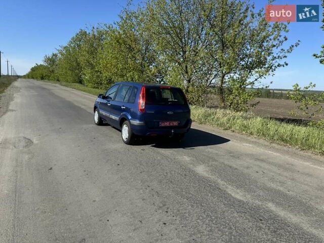 Синий Форд Фьюжн, объемом двигателя 0 л и пробегом 157 тыс. км за 5400 $, фото 8 на Automoto.ua
