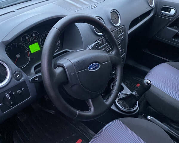 Синій Форд Фьюжен, об'ємом двигуна 1.4 л та пробігом 227 тис. км за 4500 $, фото 11 на Automoto.ua