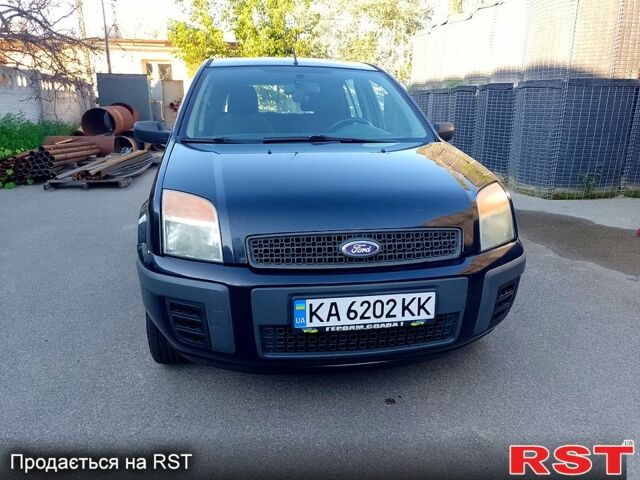 Синий Форд Фьюжн, объемом двигателя 1.2 л и пробегом 252 тыс. км за 4200 $, фото 1 на Automoto.ua
